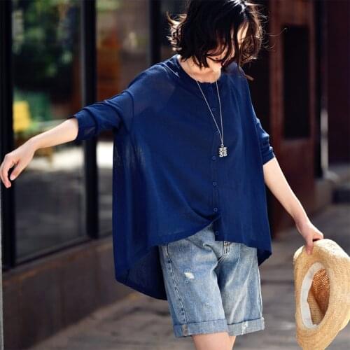 MICOCO W1825C Summer light and thin round neck sunshade shirt with short front and long back air conditioning smock