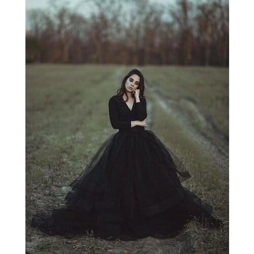 Tulle long sleeve black ball gown Wedding Dresses v-neck tiered Gothic Plus Size Bridal Gowns Wedding gown Vestido De Novia