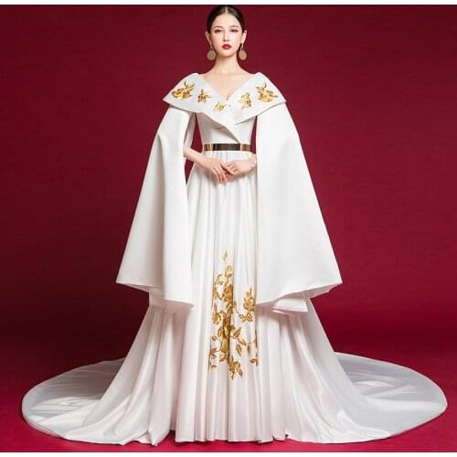 White Embroidery Trailing Wedding Oriental Dress Chinese Evening Dresses Long Sleeves Qipao Queen Luxury Robe Orientale Custom