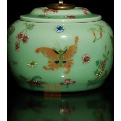 Bean Green Glaze Famille Rose Butterflies Dancing Pear Shaped Tea Cover Pot/Ceramic Tea Caddy