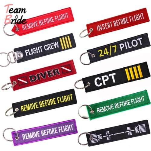 Remove Before Flight Car Keychains Berloques Red Embroidery Highlight Key Fobs Chains Jewelry Aviation Gifts Chaveiro Masculino
