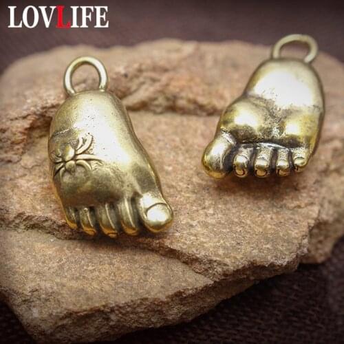 Pure Brass Solid Keychain Hanging Pendant Buddha Foot with Spider Lucky Religious Mascot Copper Feet Car Key Chain Rings Hanging