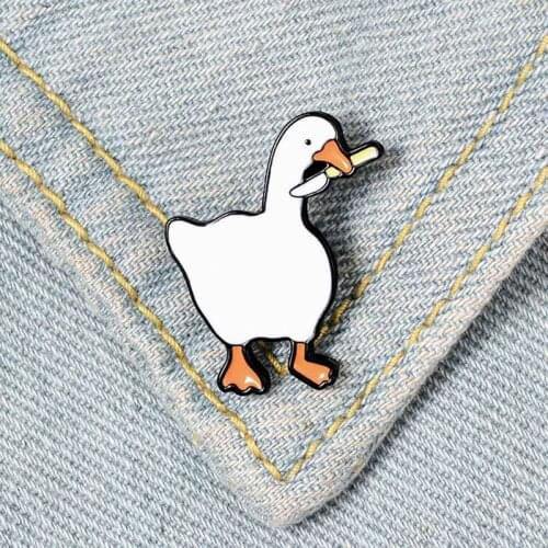 Fun Game Goose Brooches Cartoon Cute Enamel White Goose Badge Lapel Backpack Decorative Pins Jewelry Gifts for Friends