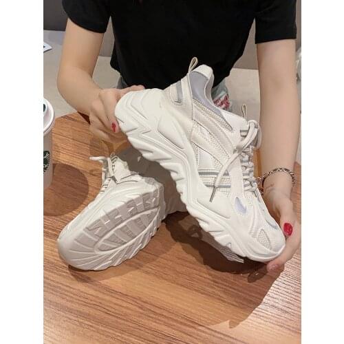 Womens shoes 2020 autumn new Korean version of the wild breathable casual thick-soled sports shoes student running shoes