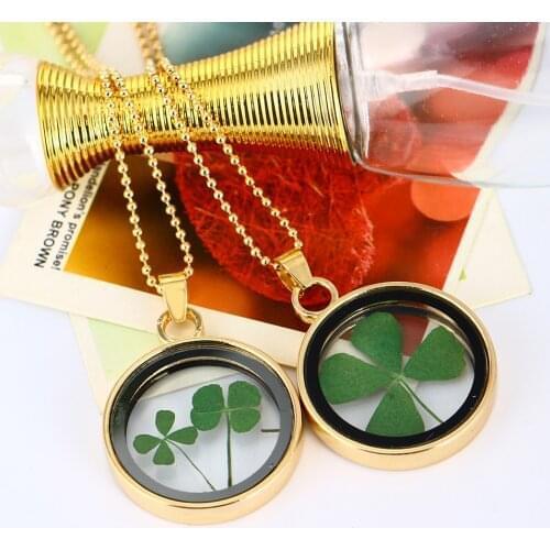 2019 Round Glass Dried Flower Four Leaf Clover Pendant Necklaces Bring Lucky Dried Flowers Charms Jewelry for women/Girl