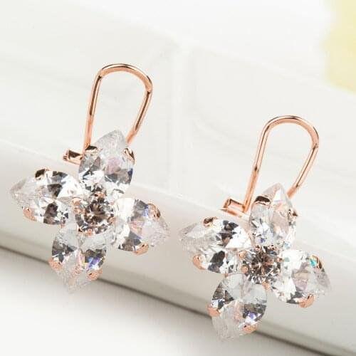 Classic Austria Cubic Zircon Crystal Four Petals Flower Tiny Elegant Stud Earrings Jewelry for Women EH1007