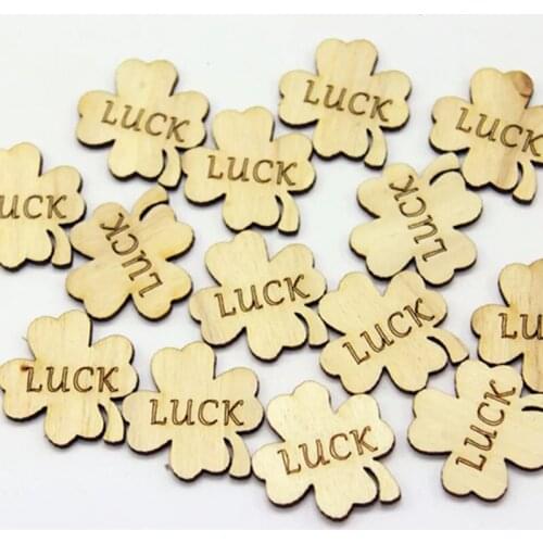 100 pcs wood lucky clover decoration wood charms