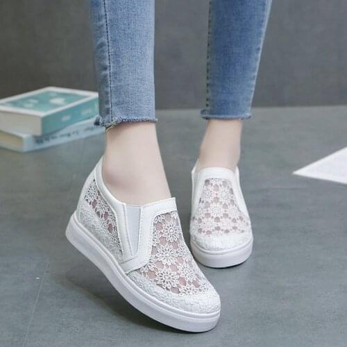 White Womens Casual Shoes Ladies Sneakers Hollow Out Lace Breathable Platform Flat Shoes Woman Wedges Sneakers Black
