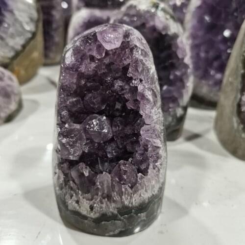 Natural High-quality Deep Purple Quartz Uruguayan Amethyst Cluster Healthy Energy Stone Crystal Cluster Office Ornaments