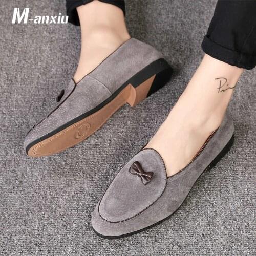 M-anxiu Men Fashion Suede Leather Doug Shoes Casual Moccasin Flat Bowknot Slip-On Driver Shoes Dress Loafers Night Club Shoes