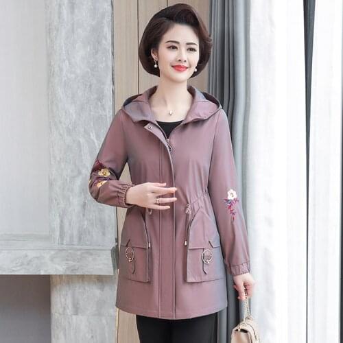 Female Windbreaker 2020 Spring Autumn Hooded zipper Trench Coat Middle-aged mother long Overcoat Loose Casual Plus size Coats