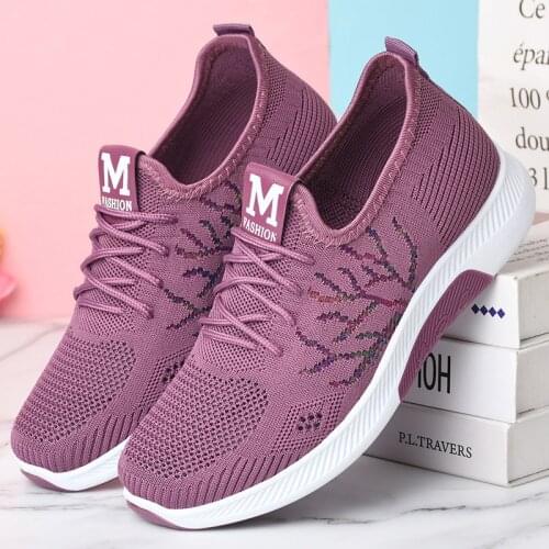 Womens shoes flying woven casual sports net shoes soft sole comfortable casual shoes 2021 spring and summer new