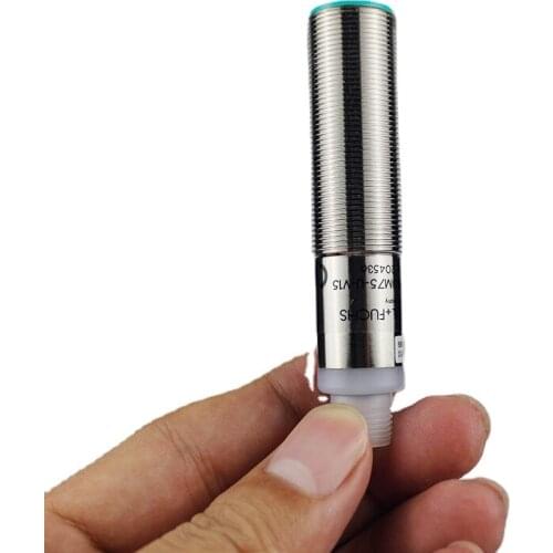 Diffuse and reflective plate ultrasonic sensors UB1000-18GM75-U-V15 15-30VDC IP67 new and original