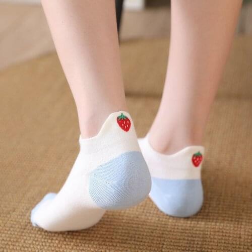 Embroidery Strawberry Socks Lovely Women Cotton Socks Fresh Casual Color Fashion Light Blue White Striped Girl Ankle Socks