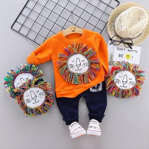 Baby boy clothes spring and autumn childrens suit boy cartoon tassel casual round neck sweater trousers baby boy two-piece suit