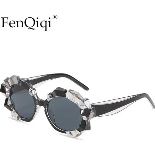 Round Shade Sungalsses Black Crystal Sunglasses Irregular Mirror Lens Design Sun Glasses For Female Thick Oval Lens Oculos