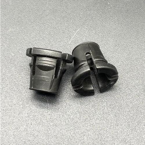 2pcs for Jeep Cherokee ACC installation clip buckle 68186344AA