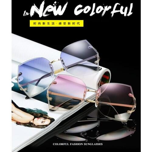 Fashion Oversized Sunglasses Women Large Size Sunglasses Transparent Frame Vintage Big Retro Sun Glasses Female Driving mirror