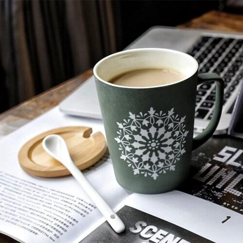 Ins snowflake mug coffee office cup with cover and scoop water ceramic creative cup