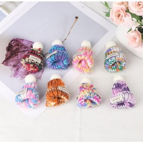 1:6 1:12 Scale Dollhouse Miniature Scene Beanie Hat Skate Cap Doll House Decoration for Dolls Accessory RANDOM COLOR New