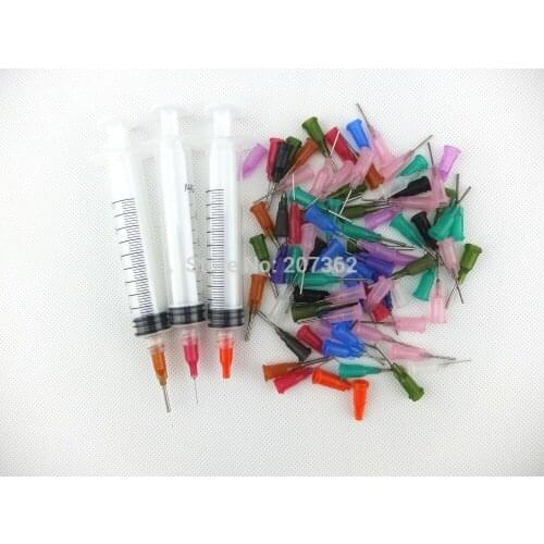 Liquid Dispensing Syringes With mixed-size luer lock Needles