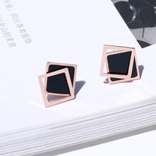 YUN RUO 2018 New Arrival Fashion Black Zircon Bowknot Stud Earring Rose Gold Color Woman Gift Titanium Steel Jewelry Never Fade