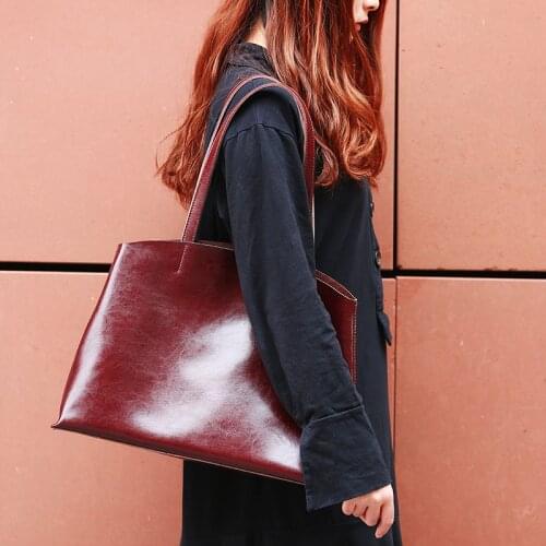 Real Leather shoulder Bags Generous Fashion Big Bag Women Handbags Genuine Leather Oil Wax Cowhide Handbags Lady Tote Bags