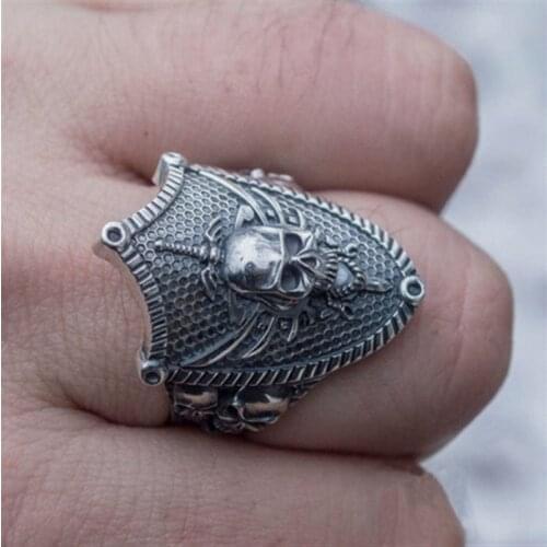 New Retro Warrior Sword and Shield Inlaid Skull Ring Mens Ring Fashion Vintage Ring Accessories Party Jewelry