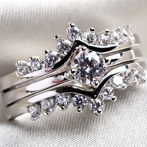 2019 New Creative Shiny AAA Zircon Women Ring Fashion Simple Wedding Engagement Ring For Women Bride Party Luxury Jewelry Gifts