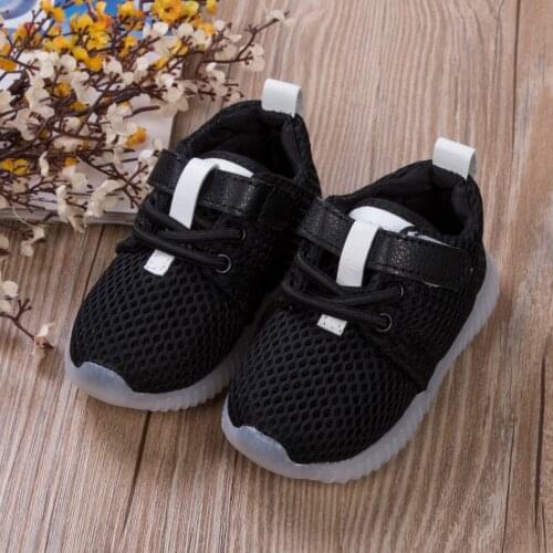 2020 Toddler Kids Baby Boys Girls First Walkers Mesh Solid Light Up Soft Sole Sport Running LED Shoes Sneakers