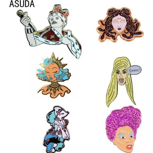 Cute King brooch and Metal enamel pins Men and women fashion jewelry gifts anime movie novel lapel badges