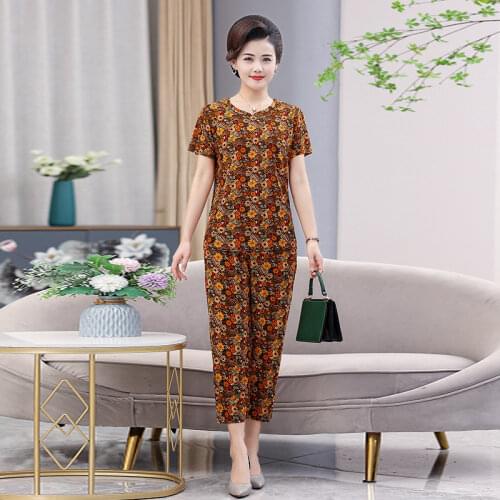2 Piece Sets Women Summer T-shirt and Pants Summer Two Piece Set Tops and Pants Women Plus Size 4XL Floral Casual Middle-aged a
