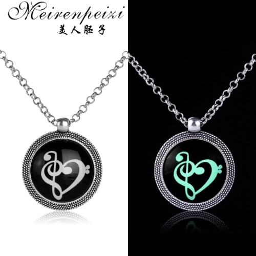 Glow in The Dark Tiny Music Note Pendant Neckalce Jewelry Gifts for Musicians /Music Teacher Women Luminous Necklace