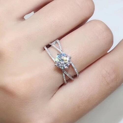 Huitan 2021 Trendy Engagement Wedding Rings for Women Fashion Cross Ring with Dazzling CZ Stone Exquisite Gift Party New Jewelry