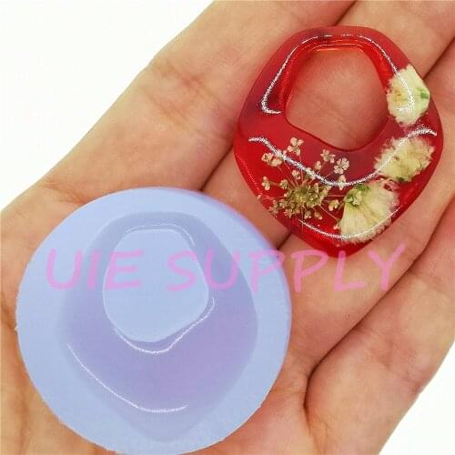 BYL565U 33.2mm x 29.9mm Silicone Mold Fondant Cake Decoration Candy Resin Clay Earrings Necklace Craft Soap Candle FOOD SAFE