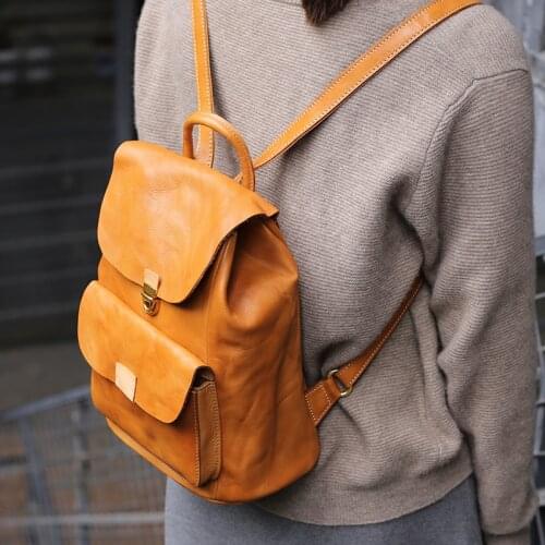 Soft leather cowhide women backpack ladies retro literature and art backpack vegetable tanned leather casual backpack brown tide
