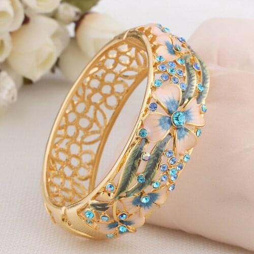 Beijing cloisonne bracelet wide national wind restoring ancient ways diamond-encrusted bracelet foreign friends gifts