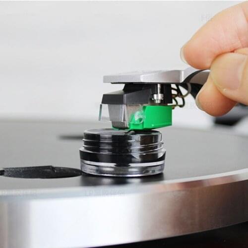 Tap the self-adhesive vinyl record player cartridge and stylus cleaner for repeated use T0077