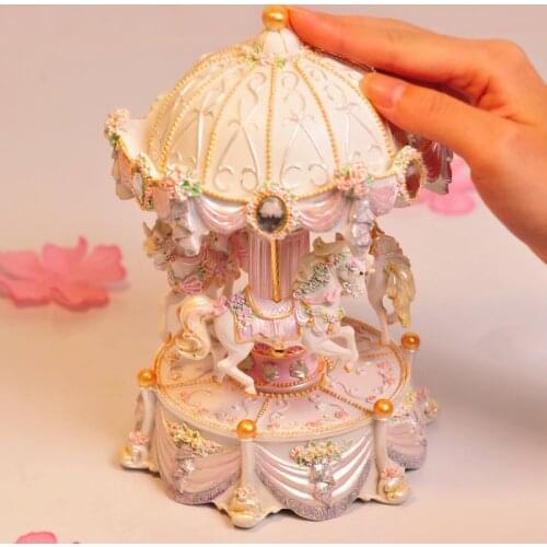 WS Arts Creative Carousel Music Box with LED Flashing Light Musical Boxes Chirldren Girl Friend Valentines Day Christmas Gift