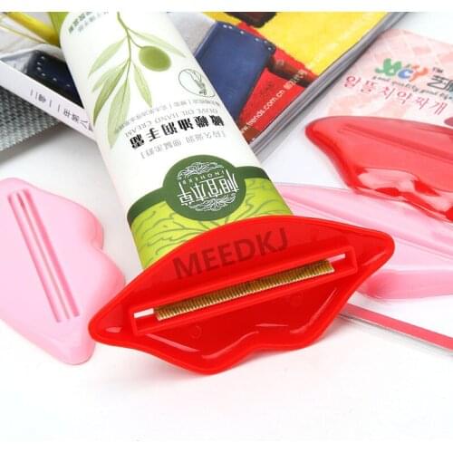 1 PCS Toothpaste tube squeezer sexy red lips shape bathroom tube dispenser cream squeezer random