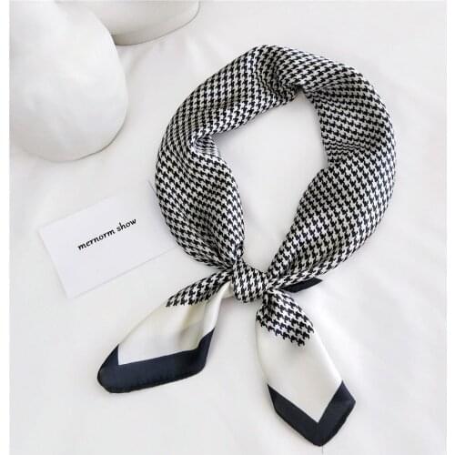 2020 New 70*70cm Womens Houndstooth Daisy Flower Print Small Square Scarf Shawl Women Satin Hair Scarfs for Ladies Neckerchief
