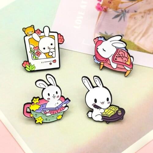 Lovely Rabbit Leisure Life Combination Brooch Beautiful Mirror Writing Reading Bathing Sleeping Trend Badge
