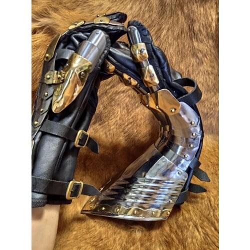 European 15th Century Grand Duke Gothic Armor Halloween cosplay Medieval knight Steel gloves Brass Gothic Luxury Handguards