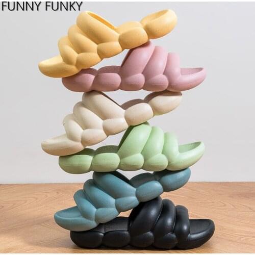 Womens Slippers Summer Sandals Thicken EVA Soft Bath Slip Cute Ins Cloud Shap Design Antislip Sole Flat Slide Shoes