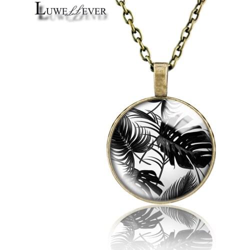 Black Leaves Necklace 722 25mm Bronze 30mm Wood Rhinestone Double-sided Moon Round Glass Pendant For Women Gift