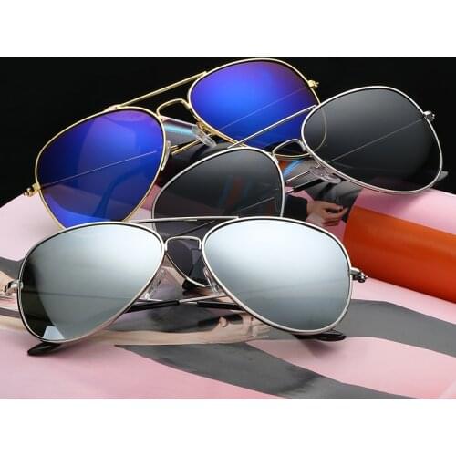 Classic Fashion Sunglasses Men/Women Colorful Reflective Coating Lens Eyewear Accessories Sun Glasses Oculos Feminino 3026