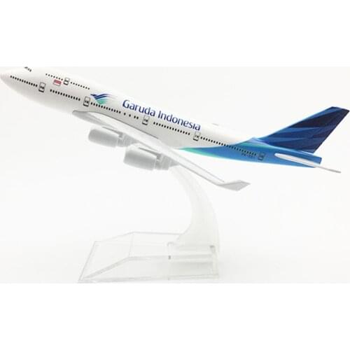 12CM 1:400 Boeing B747-400 model Garuda Indonesia airlines airways with base airbus metal alloy aircraft plane collectible model