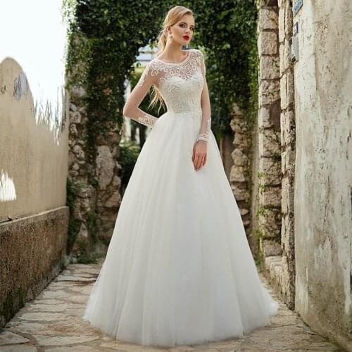 O-Neck Long Sleeve Wedding Dresses 2021 Princess Tulle A-Line Lace Appliques Sweep Train Elegant Bridal Gown With Zipper Back