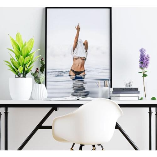 Fashion Poster Nude Woman Canvas Painting Feminis Wall Art Print Middle Finger Modern Picture For Living Room On The Wall Home D