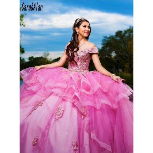 Vestidos De La Celebridad Quinceanera Dresses Off Shoulder Corset Sweet 16 Dress 2021 Cara&Alan Party Gowns vestidos de 15 años